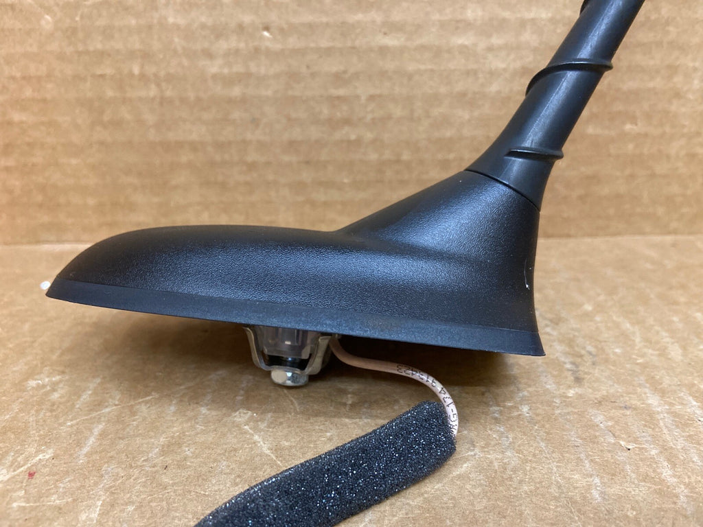 2013 2016 DODGE DART ROOF MOUNTED REAR ANTENNA OEM P05091972AC4