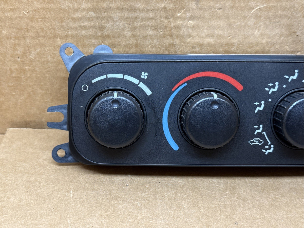 02 05 Dodge Ram Temp Temperature Climate Control Switches Dials 55056322AD1