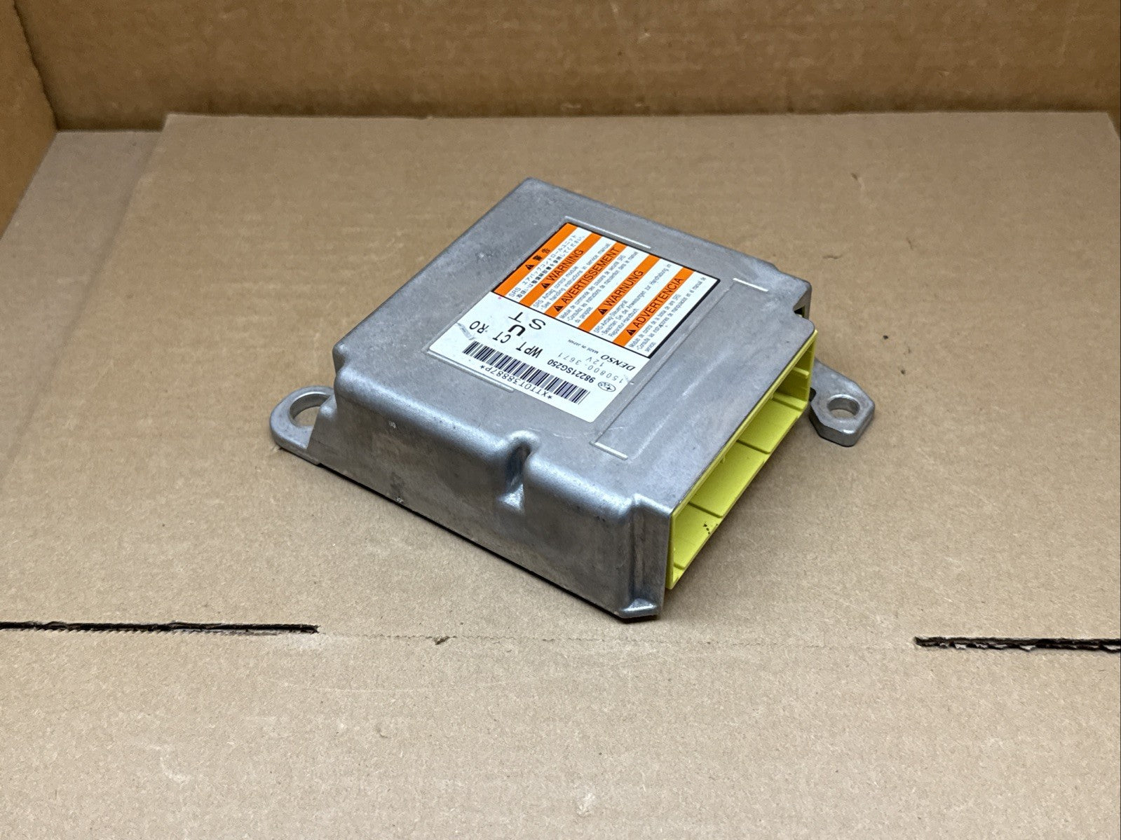 2017 2018 Subaru Forester SRS Air Bag Airbag Control Module 98221SG2502