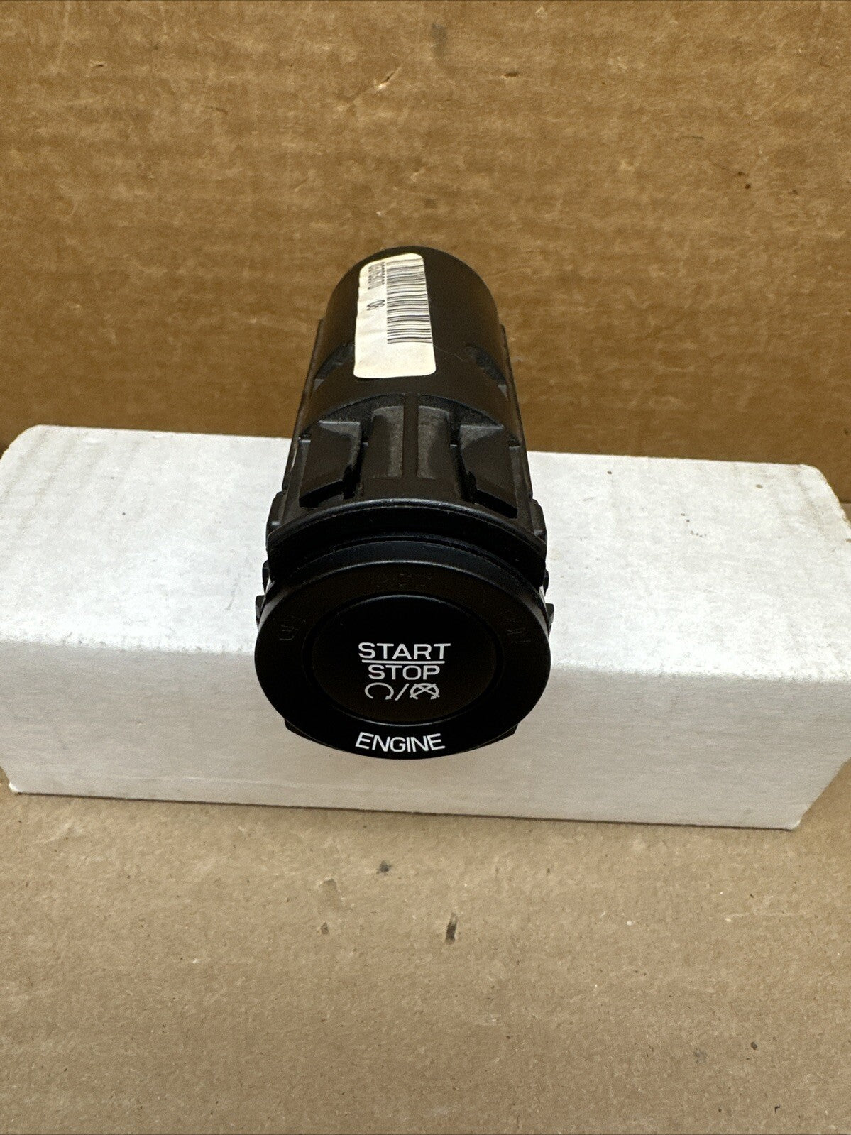 2014 2021 JEEP GRAND CHEROKEE ENGINE START STOP IGNITION SWITCH OEM 68207000AB1