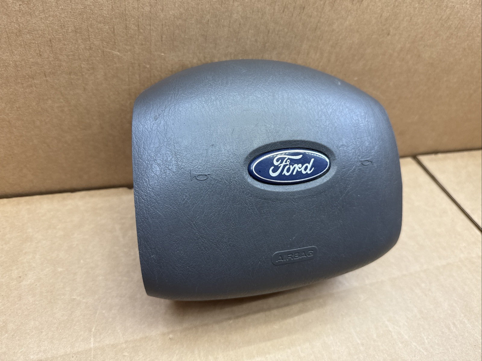 04 08 Ford E150 E250 E350 Front Left Driver Side Steering Wheel Air Bag Airbag 2