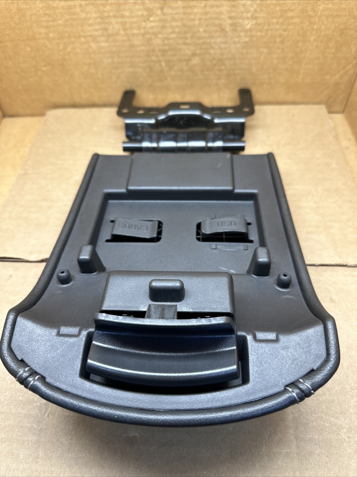 13 16 Ford Escape C Max Black Leather Arm Rest Armrest Center Console Lid OEM3