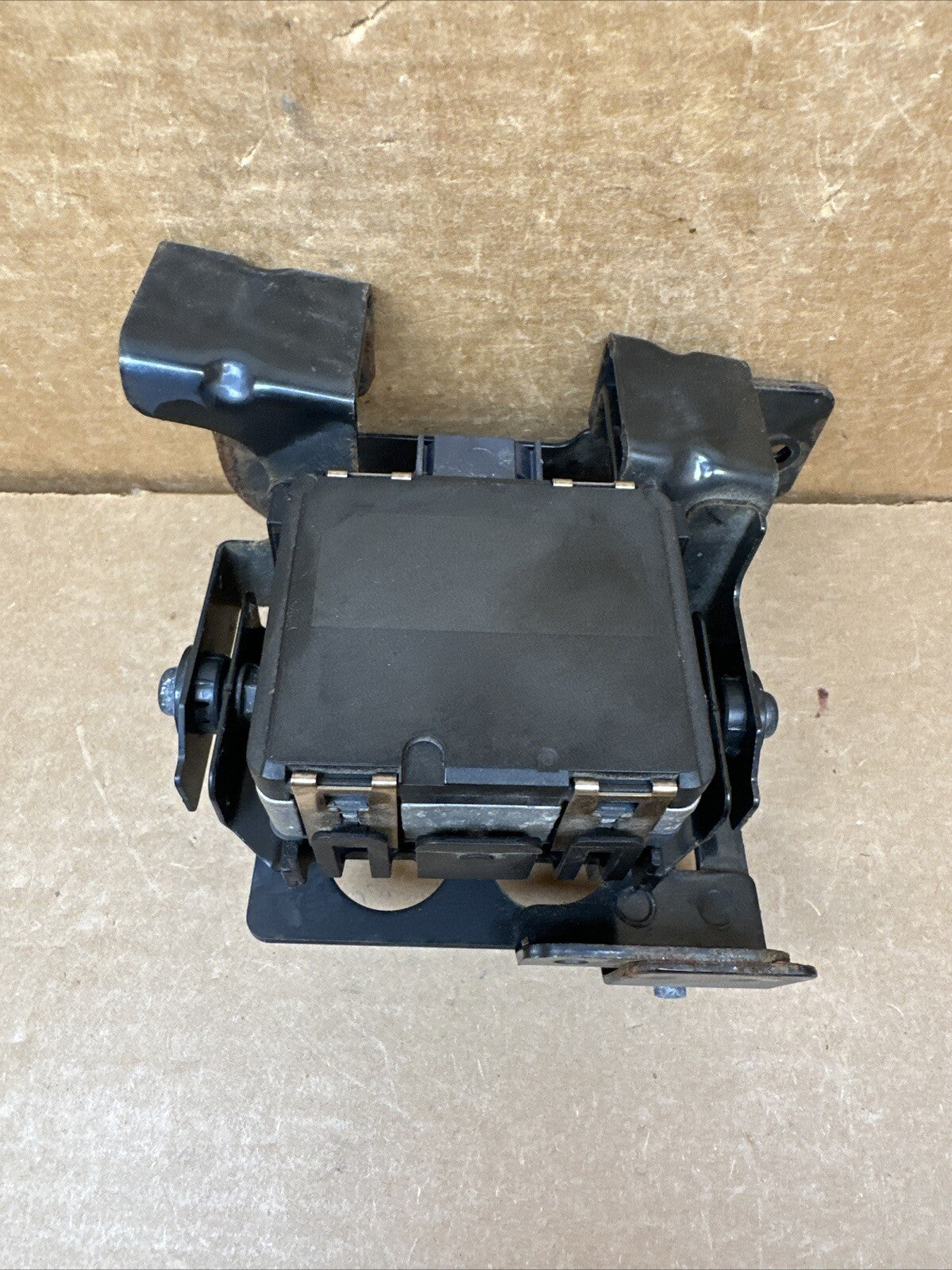 2015 2017 Nissan Rogue Cruise Control Radar Distance Sensor OEM 28438 6FJ0A4