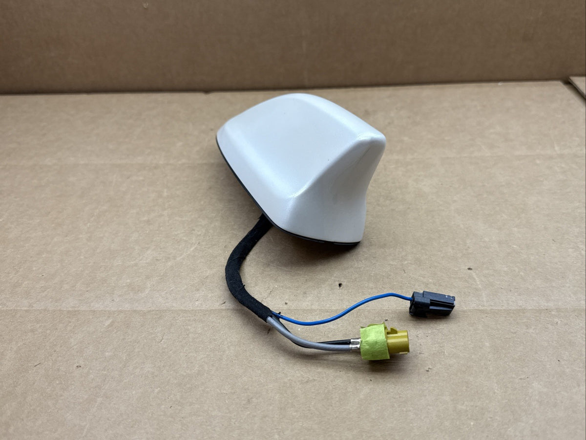 2015-2018 Ford Edge Roof Radio Antenna Shark Fin UG White FT4T-19G461-AB59VJ4