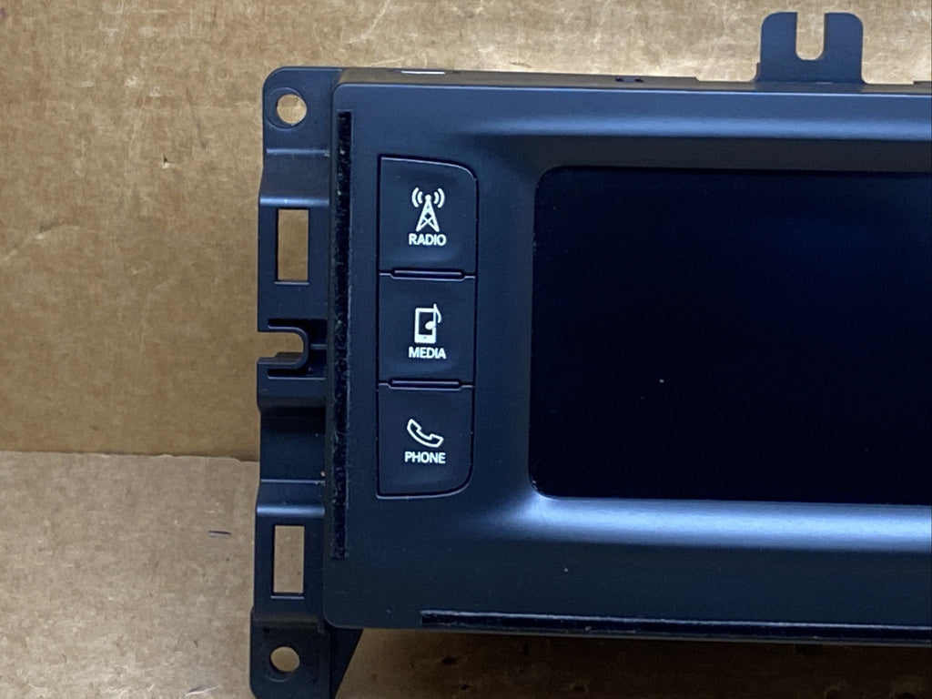 2015 2016 Chrysler 200 5" Radio Display Info Screen VP2 P68237069AE 68237069AE1