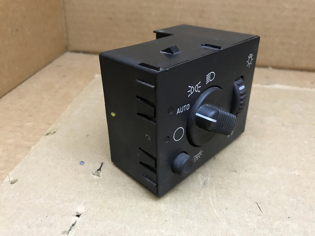 2003   2007 GMC Chevrolet Cadillac Auto Headlight Dimmer Switch OEM 151983741