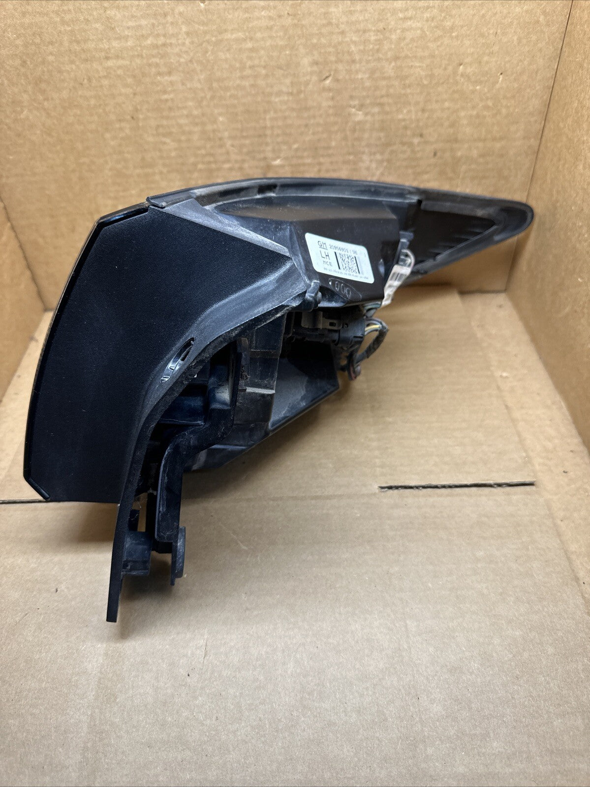 2013 2017 Chevrolet Traverse OEM Outer Tail light Taillight Left Driver 209569013