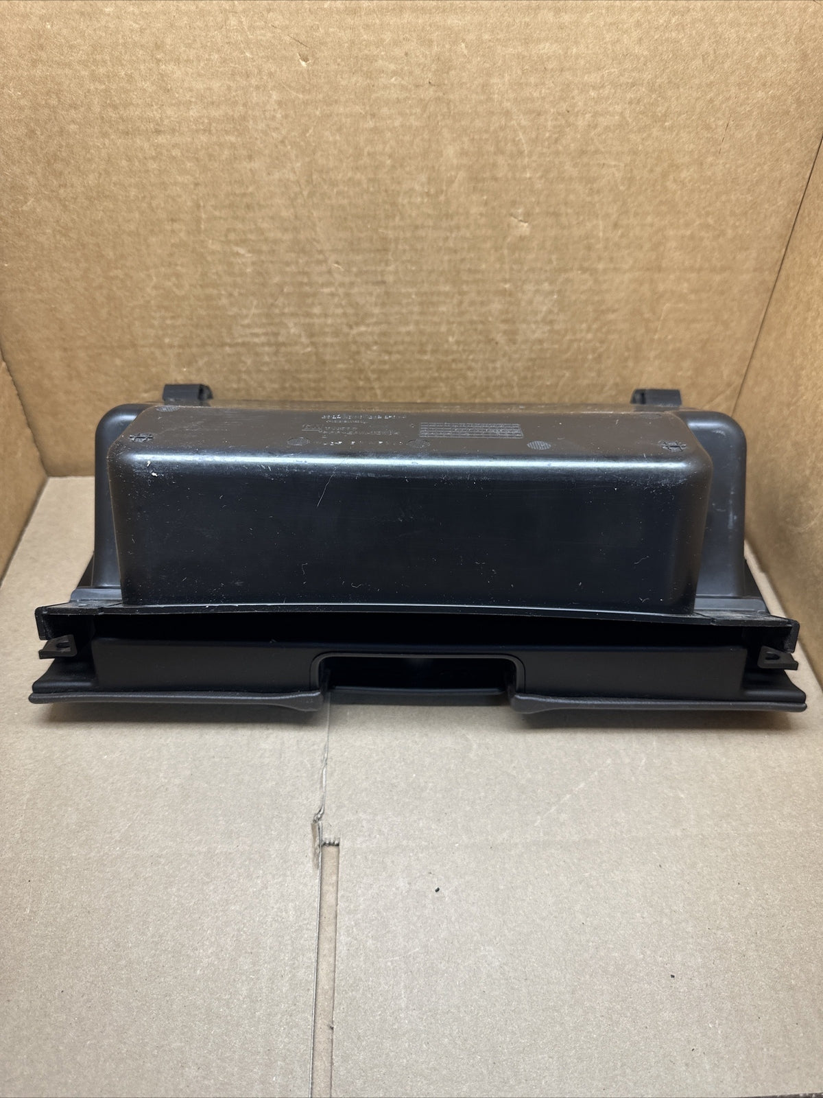 2014 2019 Silverado Sierra Upper Glove Box Glovebox Dash Insert Storage Cocoa6