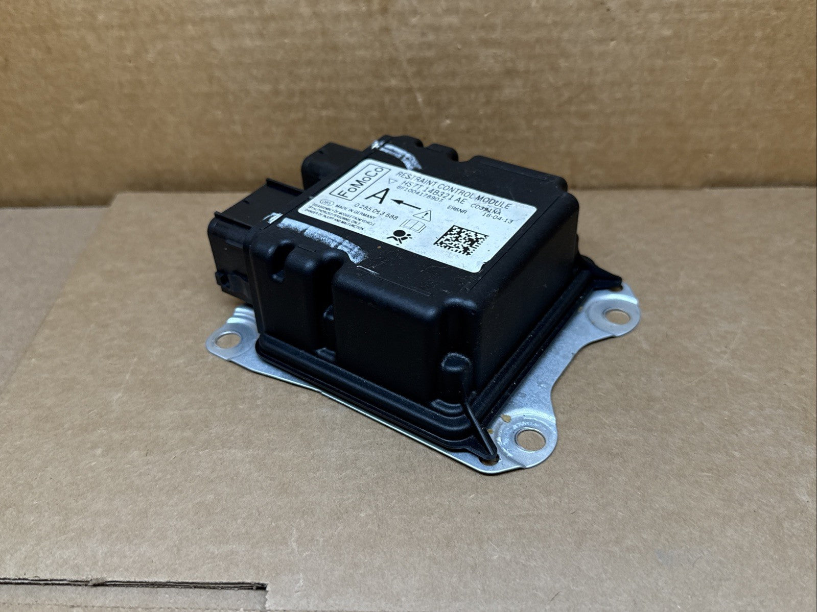 2017 2019 Ford Fusion SRS Airbag Restraint Control Module HS7T 14B321 AE5