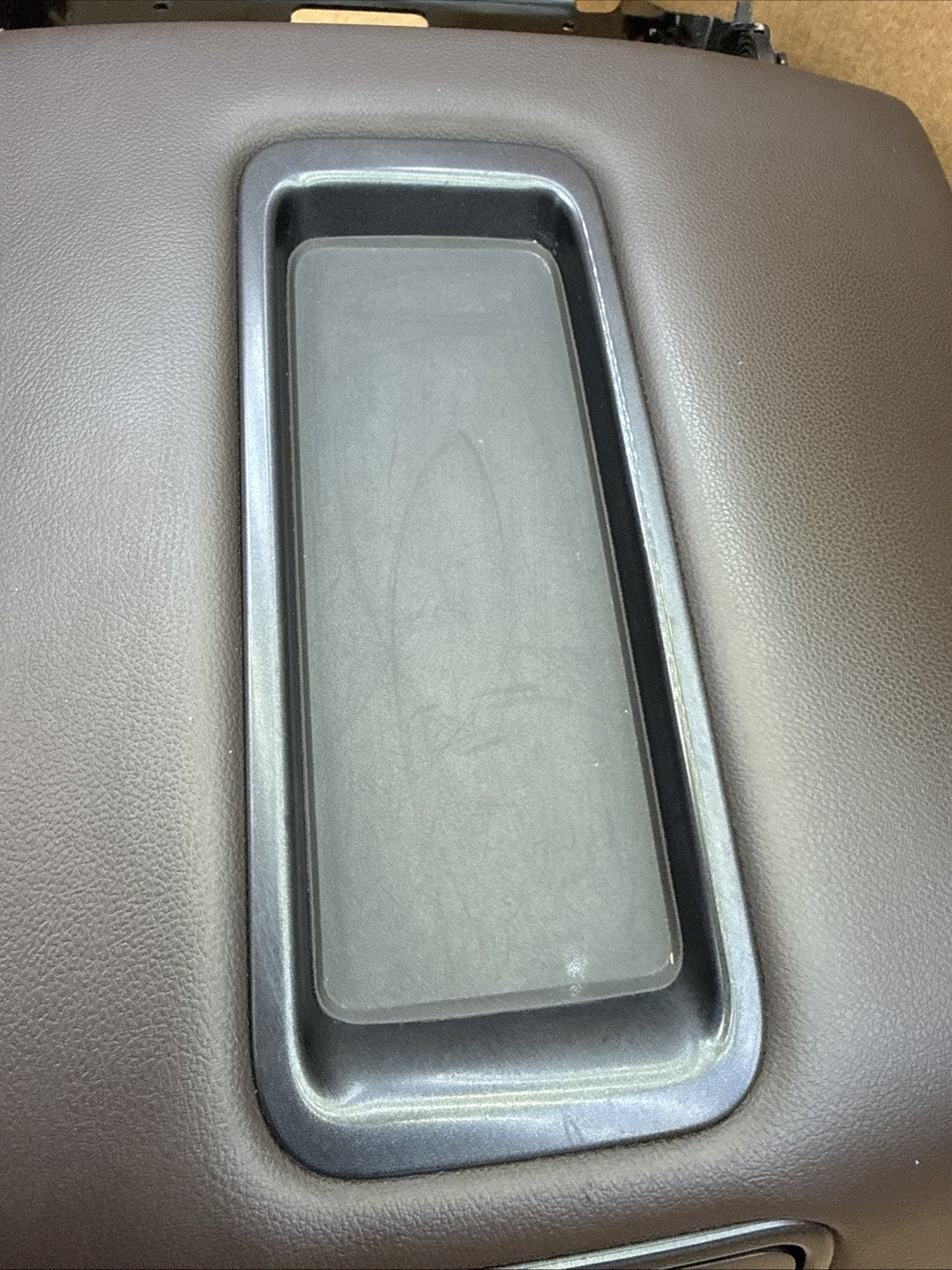 2015-2020 Tahoe Yukon Suburban Yukon XL Center Console Lid Arm Rest Brown OEM3