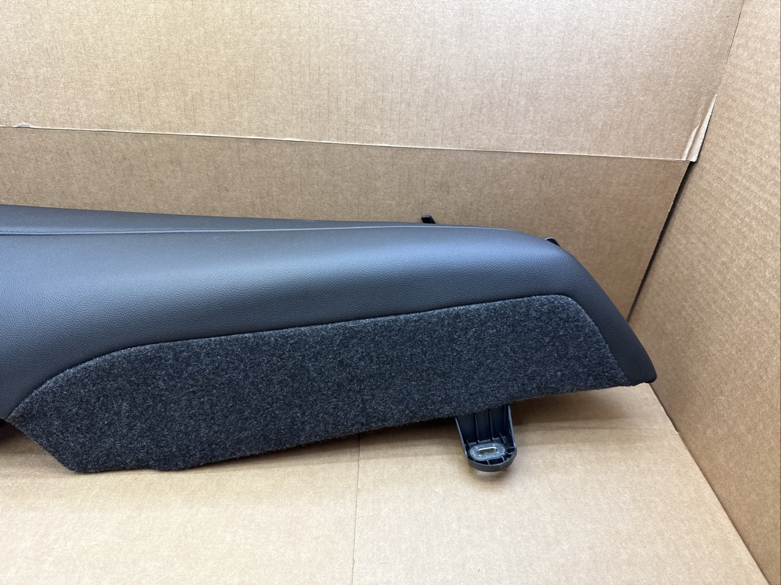2016 2025 Malibu Back Rear Seat Right Side Bolster Air Bag Airbag Black2