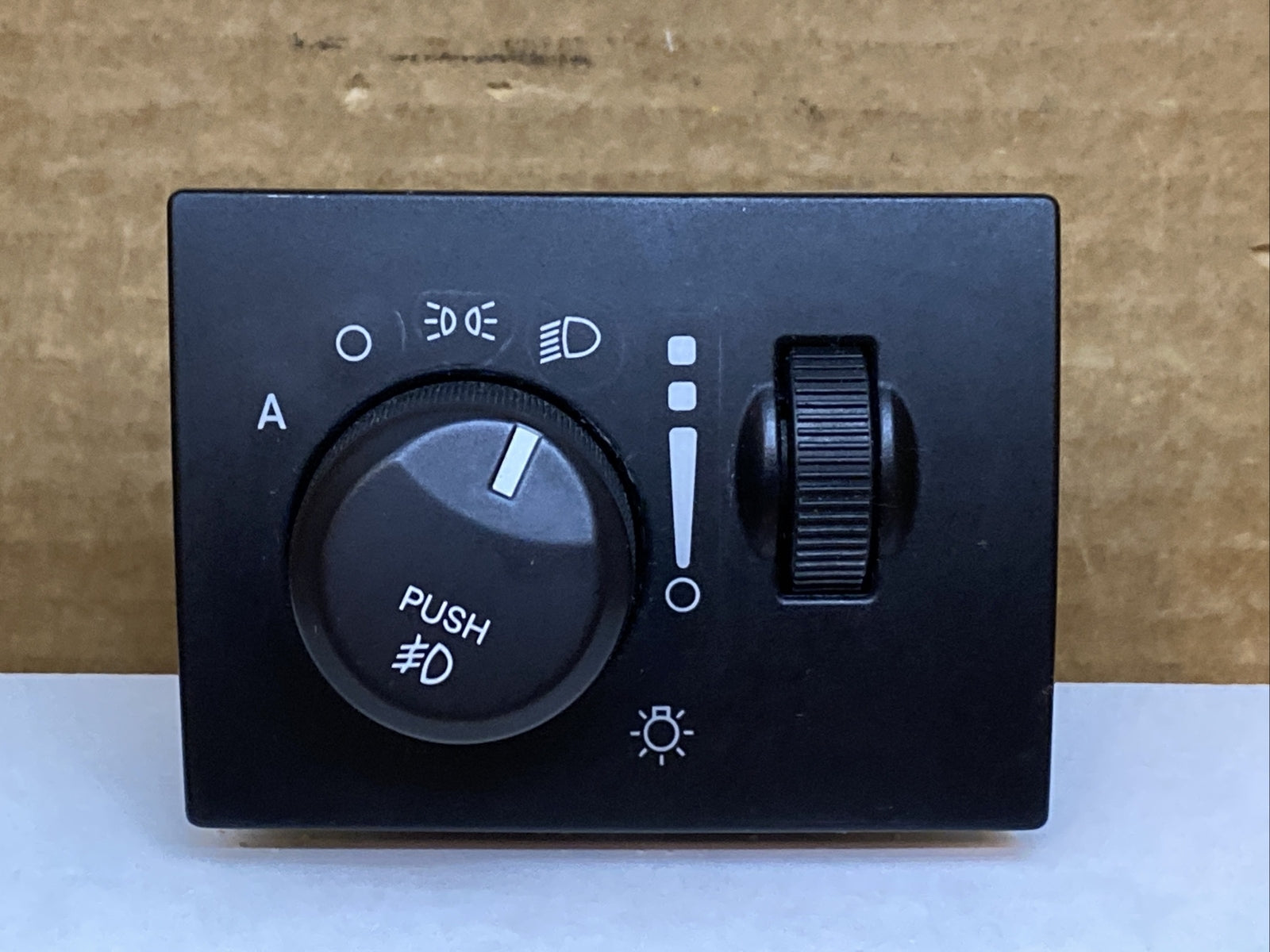 2006 2010 Charger Magnum Challeger 300 Head Light Headlight Switch P68019789AE0