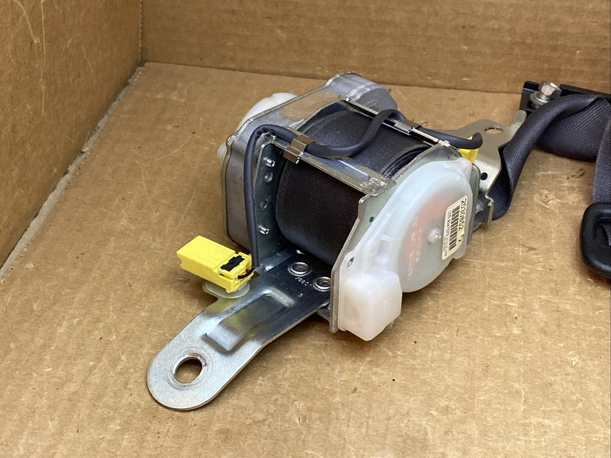 2006 2011 Civic Sedan Front Left Driver Side Seat Belt Seatbelt Retractor Black5
