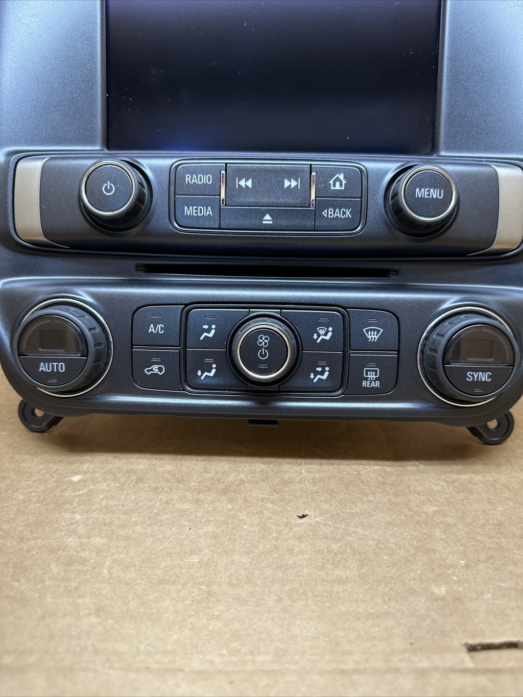 2015 2018 Chevy Silverado Sierra Screen Radio Display Panel Bezel 234857411