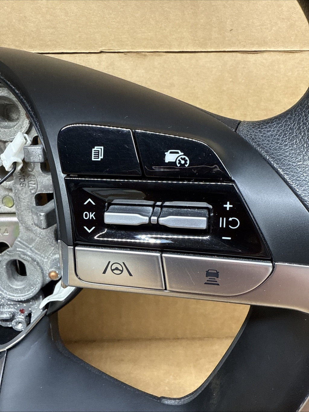 2022 2024 HYUNDAI TUCSON STEERING WHEEL SWITCH BUTTON OEM4