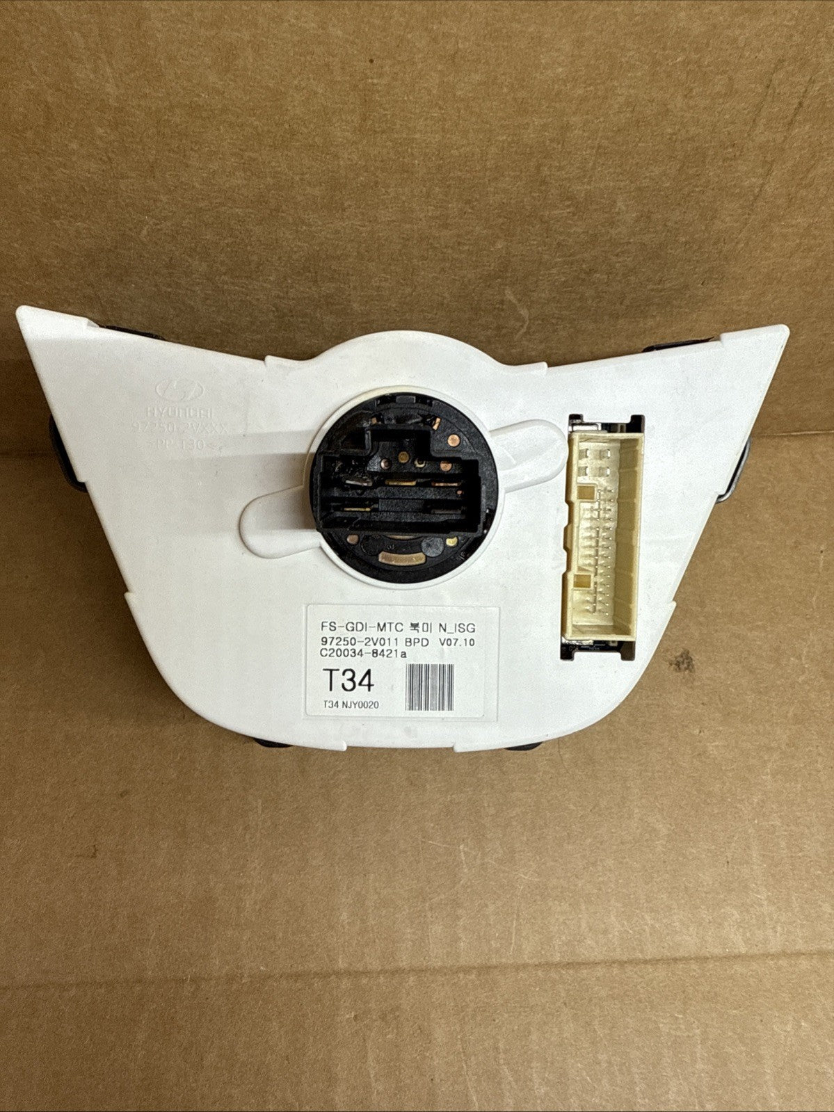 2012 2017 Hyundai Veloster A/C Heater Climate Temperature Control 97250 2V0114