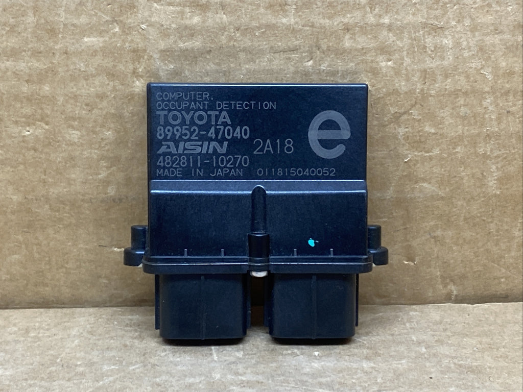 Prius 4Runner tC Front Passenger Seat Occupant Detection Module 89952 470400