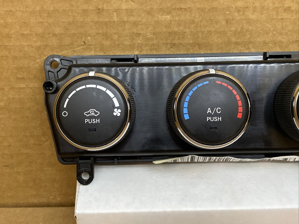 11 17 Compass Caliber Temperature Temp Climate Control Dials P55111278AC1