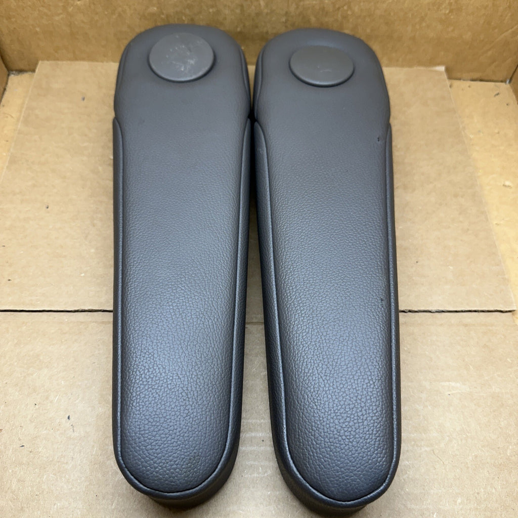 2011 2017 Odyssey Front Driver Passenger Seat Armrest Set Pair Truffle Grey CB0