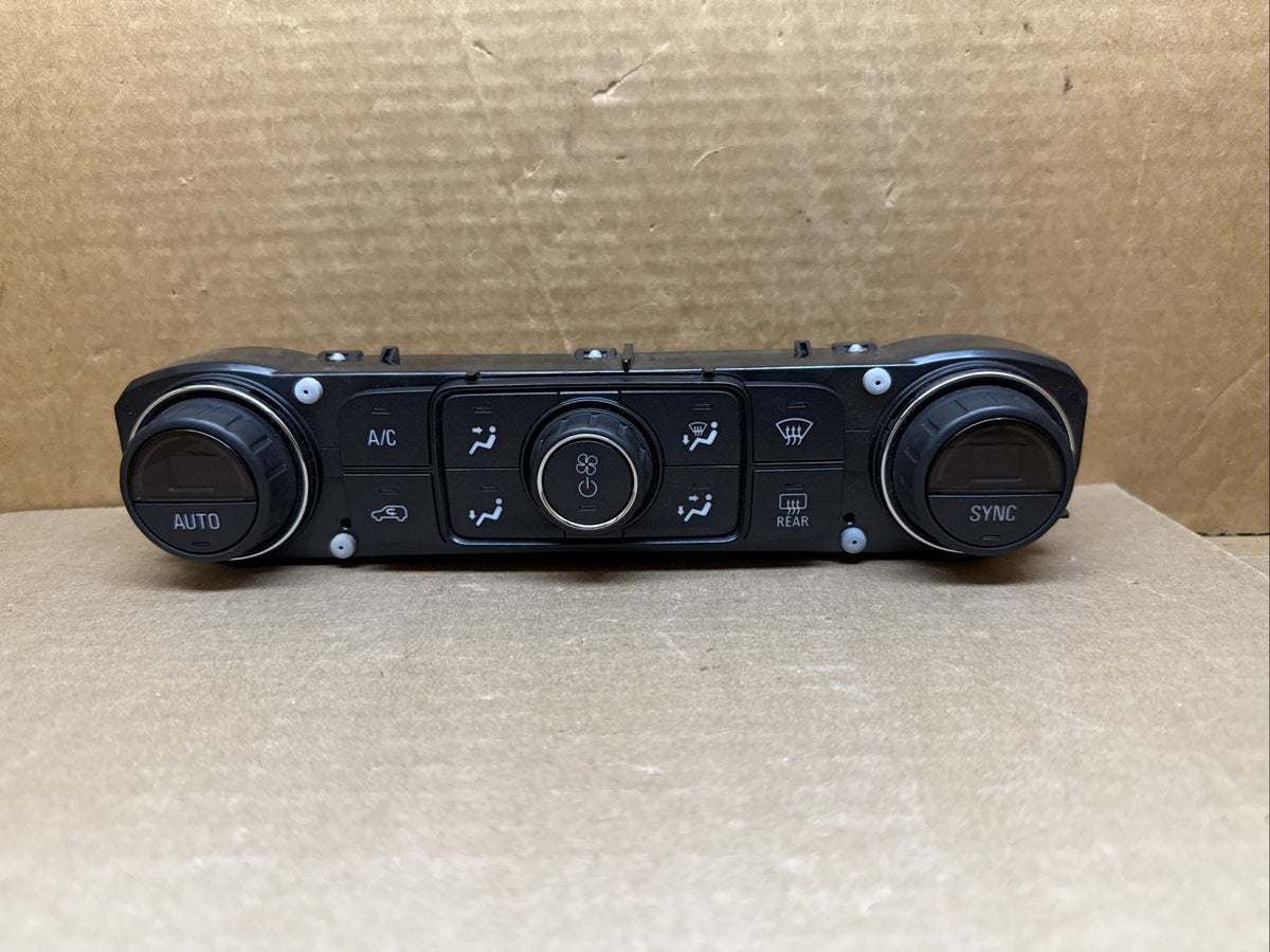 2014 2016 GMC Sierra Auto Dual Climate Temperature Temp Control OEM 234866160