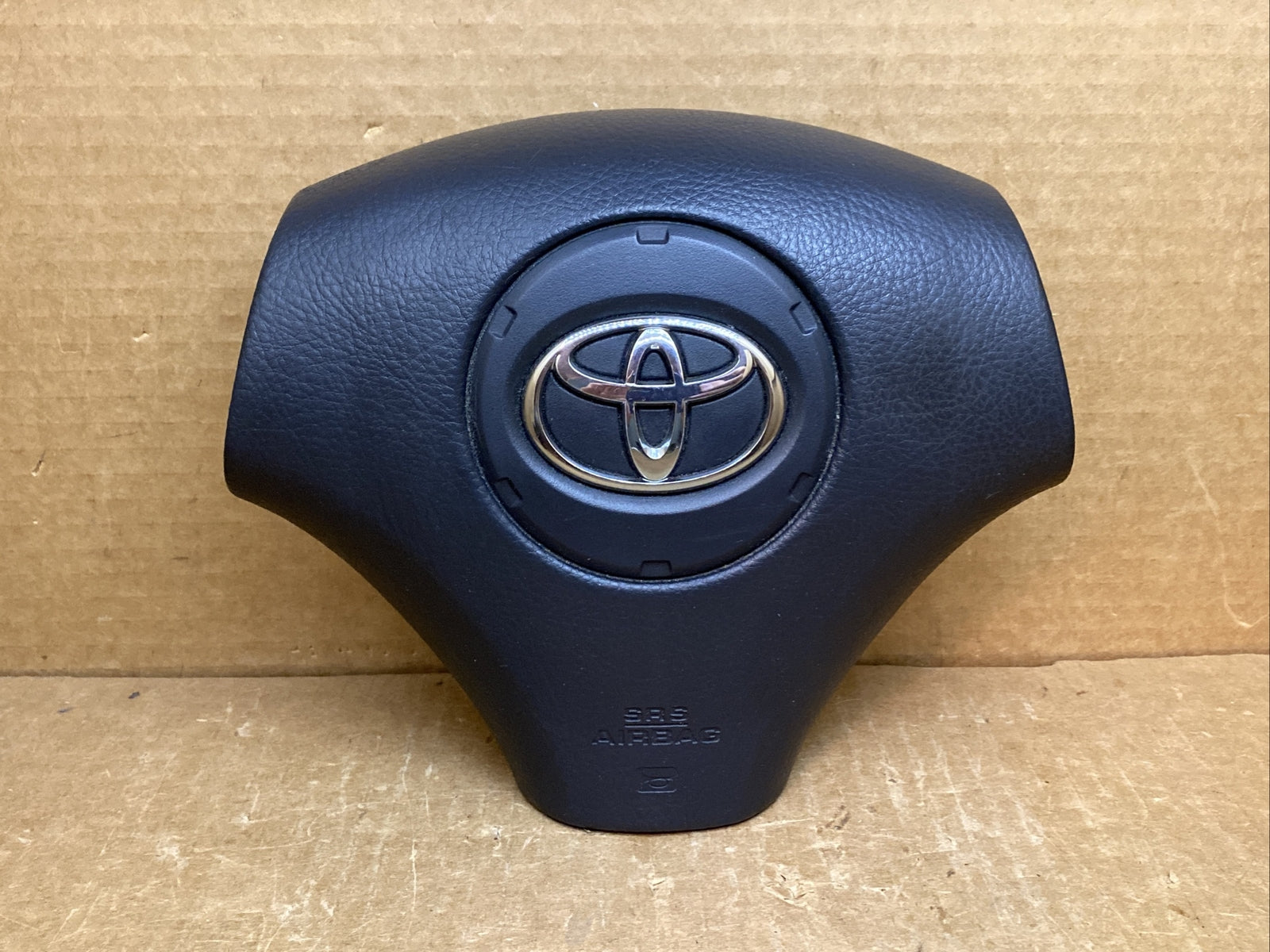 02 04 Toyota Camry SE Front Left Driver Side Steering Wheel Air Bag Airbag Black0