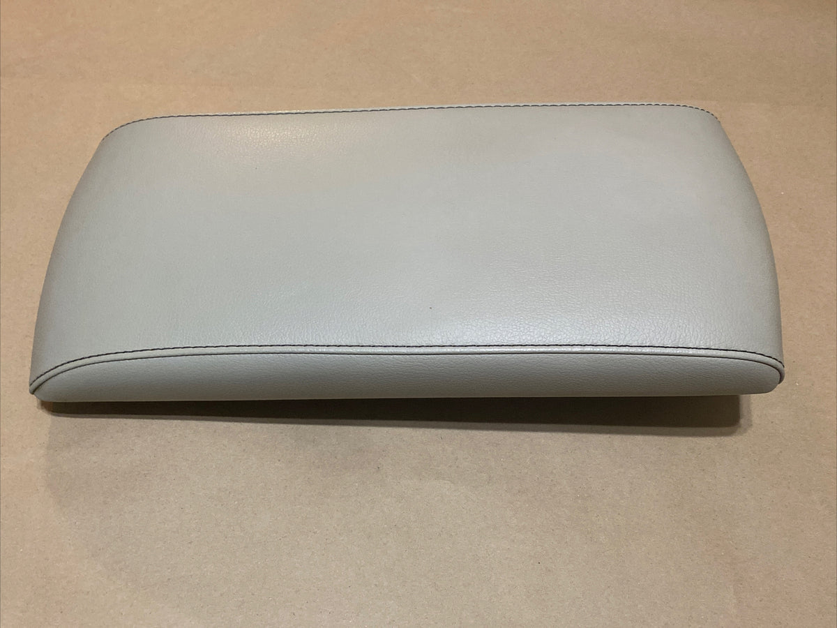 2009 2012 Ford Flex Center Console Arm Rest Armrest Storage Lid Cover OEM Stone2