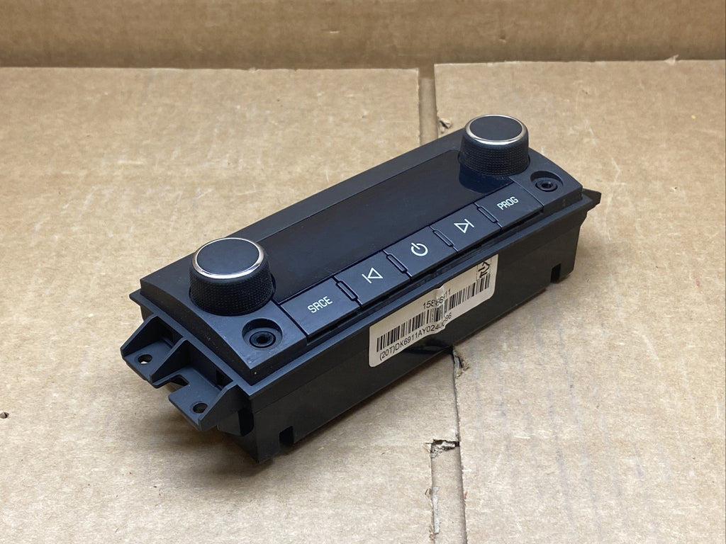 07 14 GM CHEVY SILVERADO CONSOLE REAR AUDIO RADIO CONTROL OEM 158869114