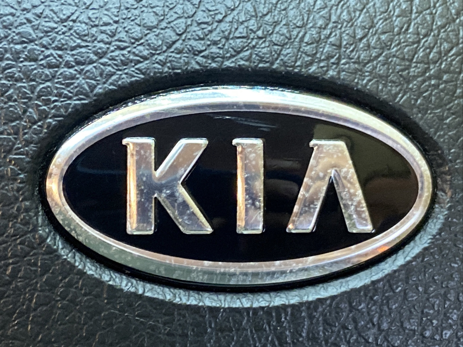2011 2013 Kia Sorento Front Left Driver Side Steering Wheel Air Bag Airbag Black4
