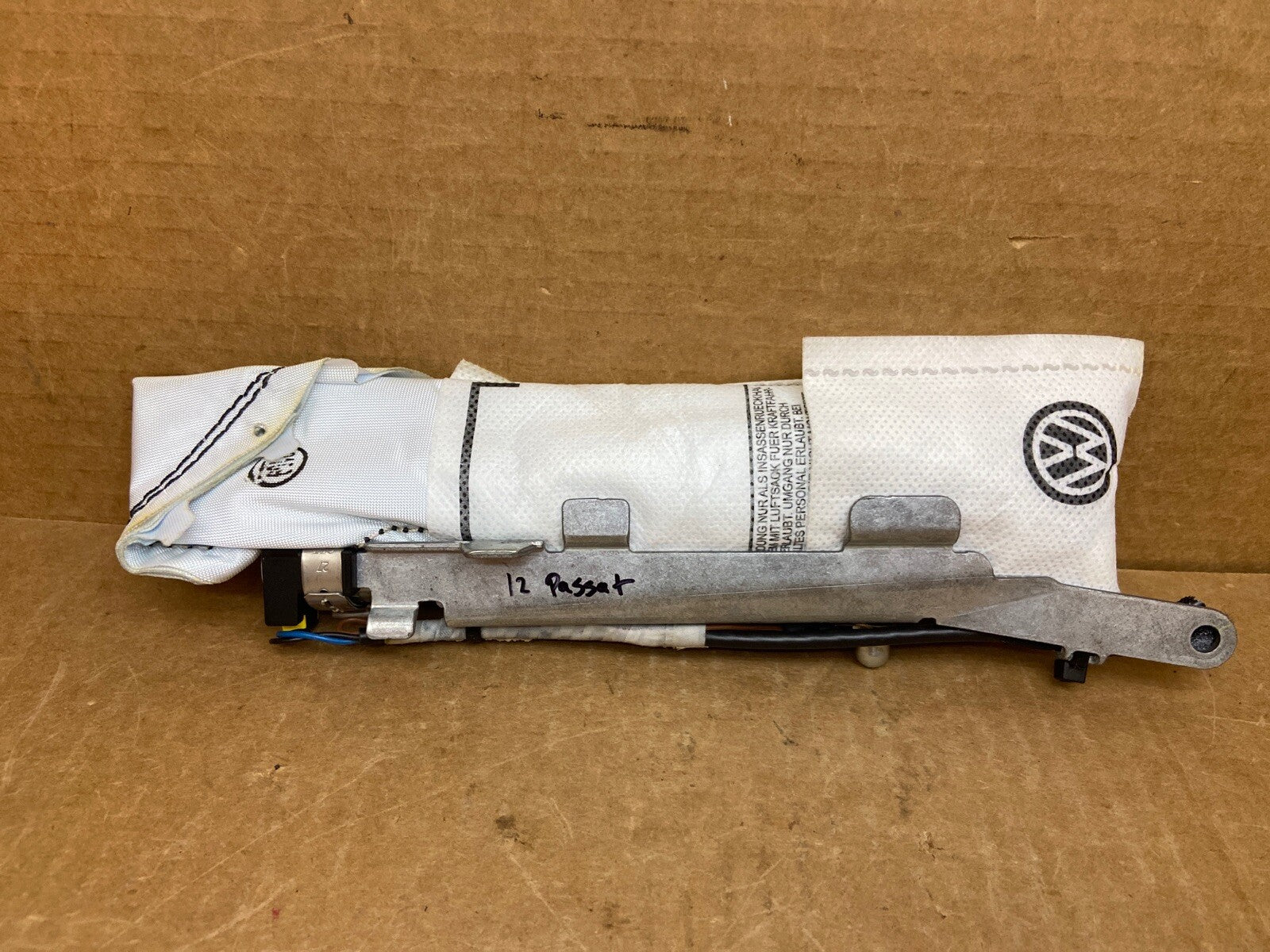 VW Volkswagen Passat Front Left Side Driver Seat Air Bag Airbag3