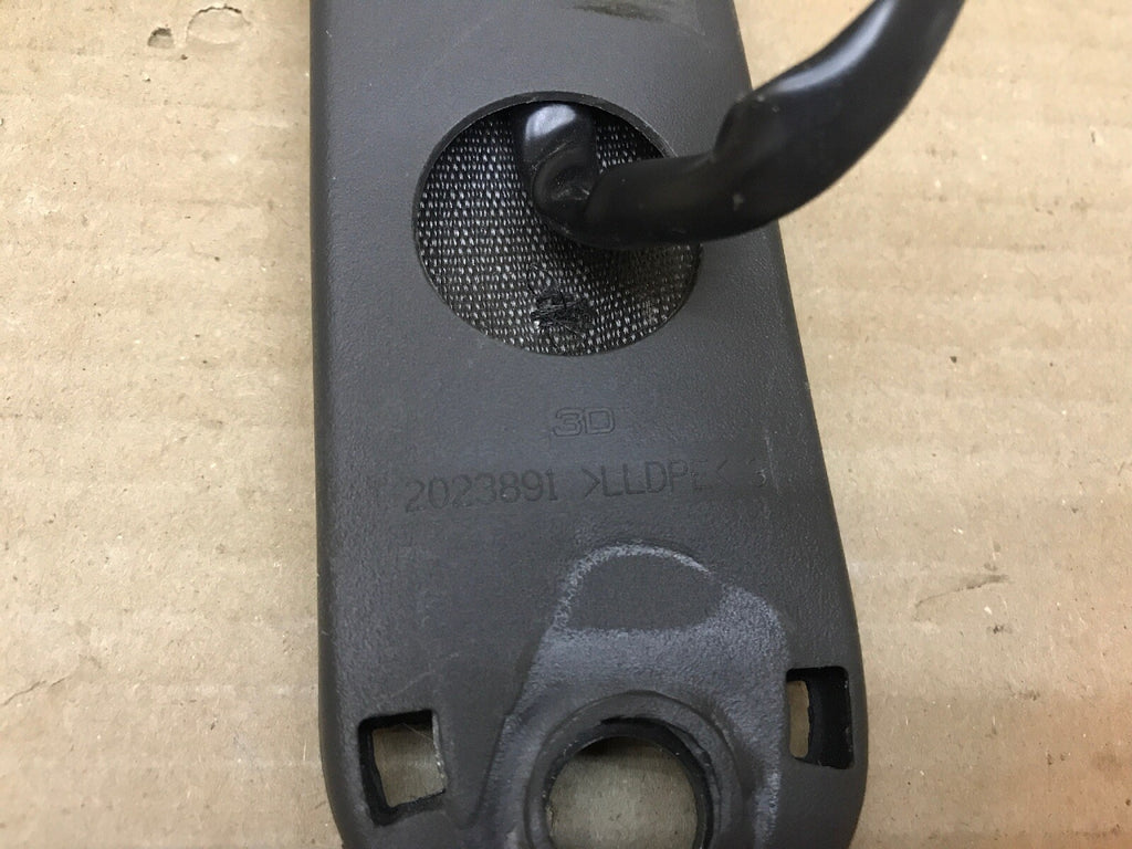 03 06 Tahoe Yukon Sierra Silverado Front Seat Belt Buckle Black PRESS 1222