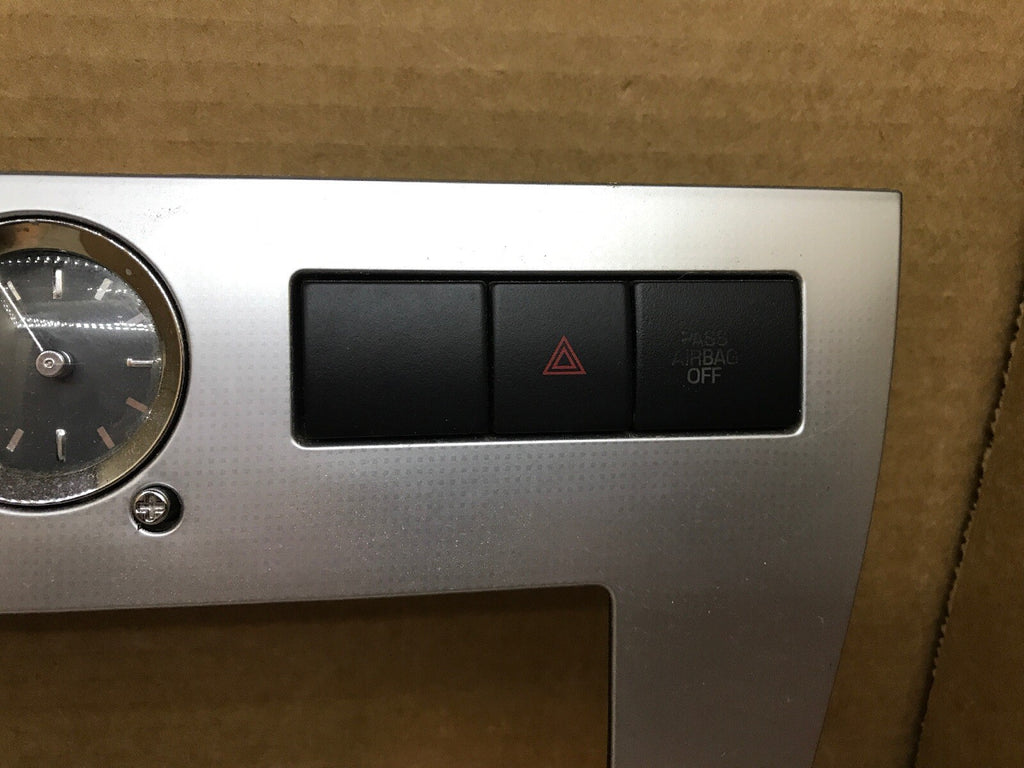 2006 2009 MERCURY MILAN DASH RADIO BEZEL WITH CLOCK HAZARD SWITCH OEM SILVER 3