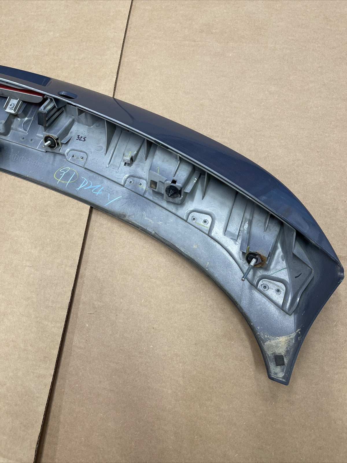 2007 2015 MAZDA CX 9 CX9 REAR LIFT GATE SPOILER 3RD THIRD BRAKE GRAY PAINT 32S5