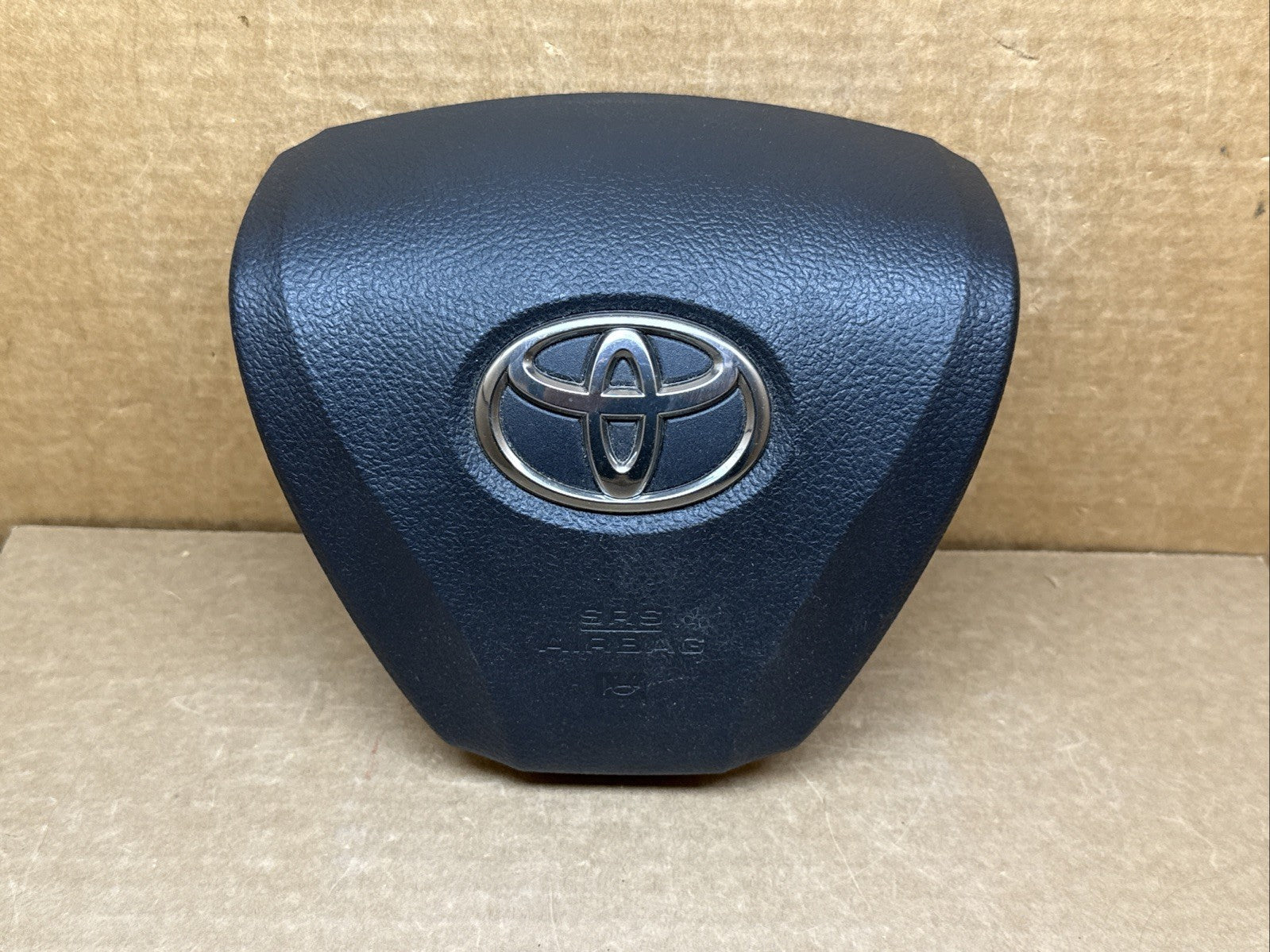 13 18 Toyota Avalon Front Left Driver Side Steering Wheel Air Bag Airbag Black0