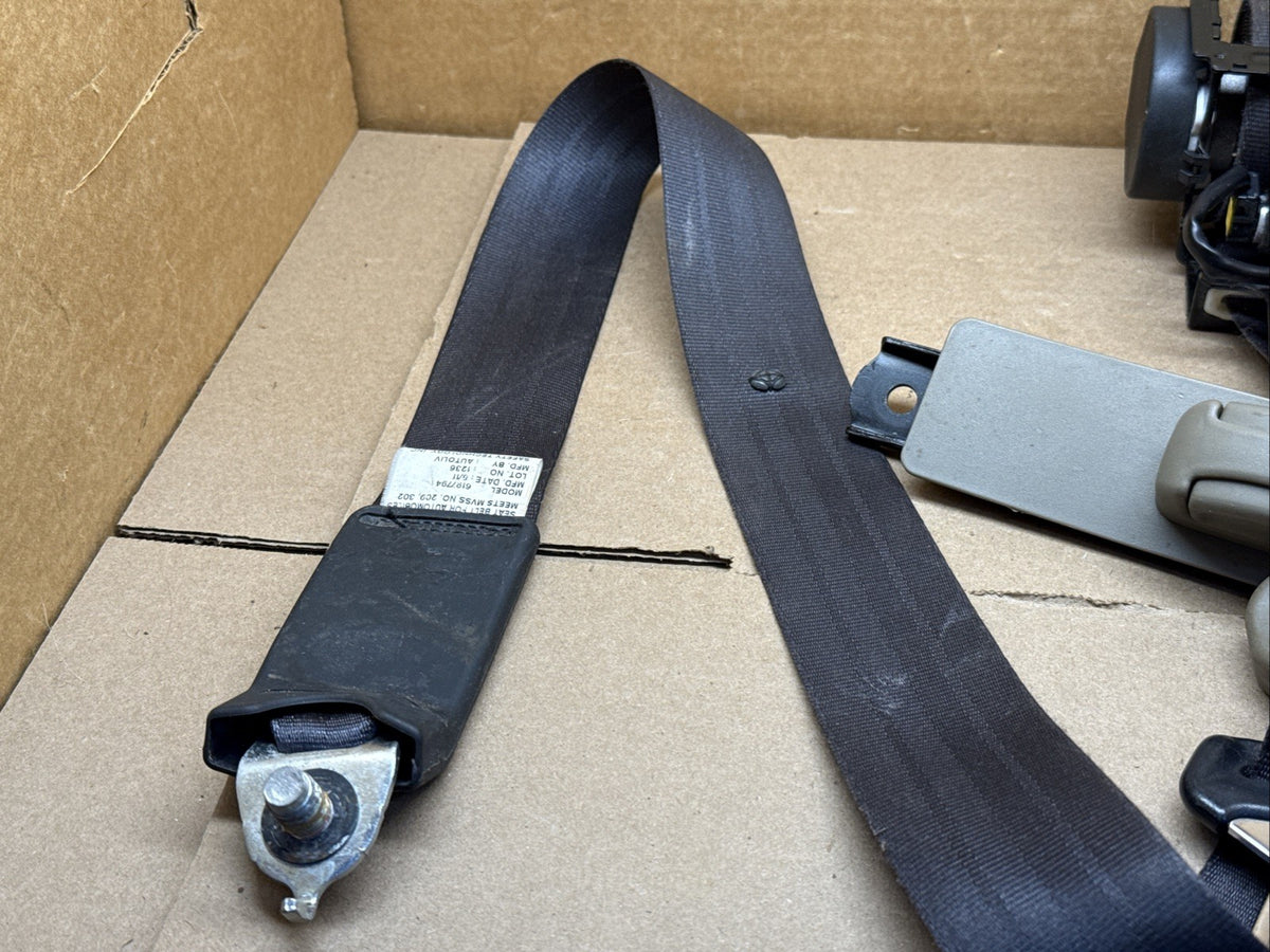 09 15 Honda Pilot Front Right Passenger Seat Belt Seatbelt Retractor Assembly FB3