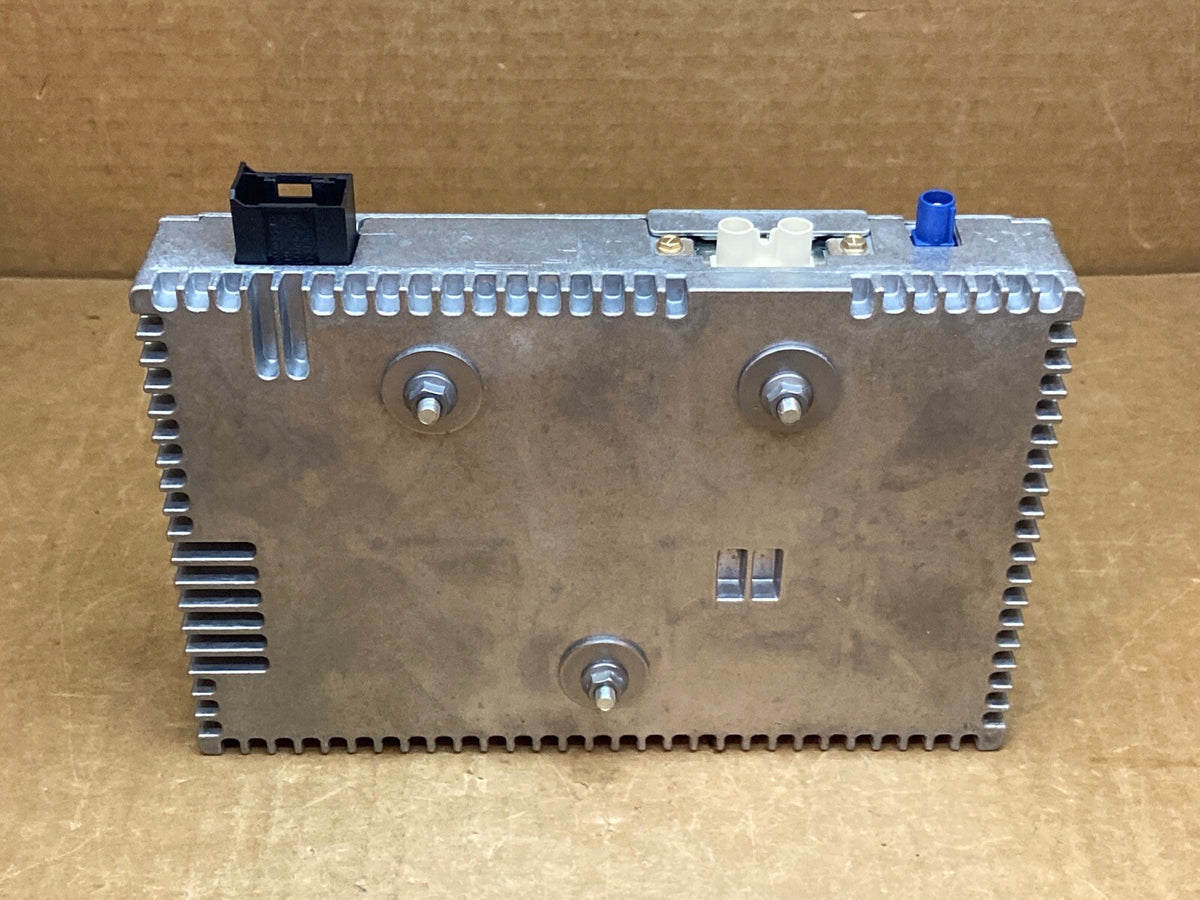 10 13 Mercedes Benz E Class E63  Satellite Receiver Radio Module A17190607005