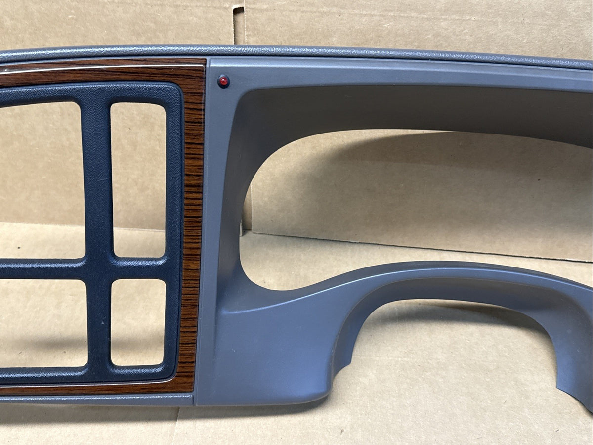 2002 Cadillac Escalade Wood Grain Gauge Instrument Cluster Radio Dash Bezel OEM2