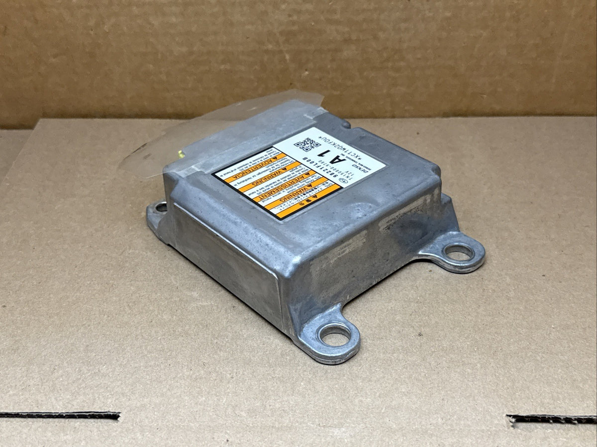 2017 2018 Subaru Impreza SRS Air Bag Airbag Control Module 98221FL00B4