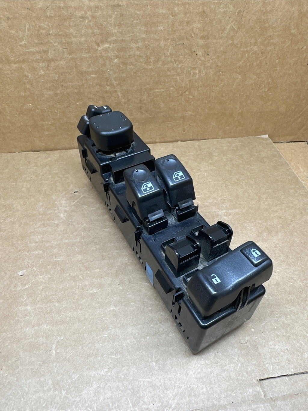 2003 2007 Silverado Sierra Front Left Driver Window Control Switch DDM 2DR PFLD1