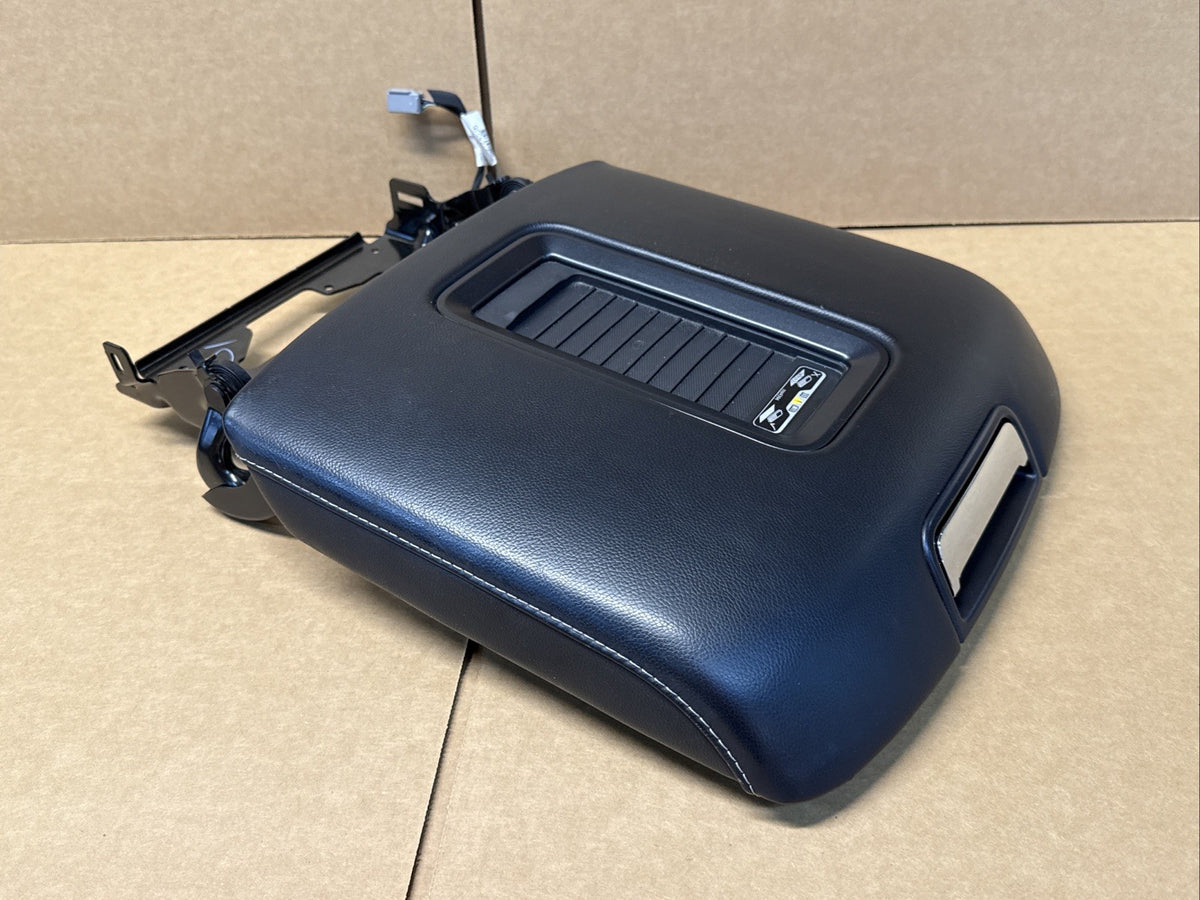 2016 2020 Suburban Tahoe Yukon Center Console Armrest Lid Cover Charging Pad3
