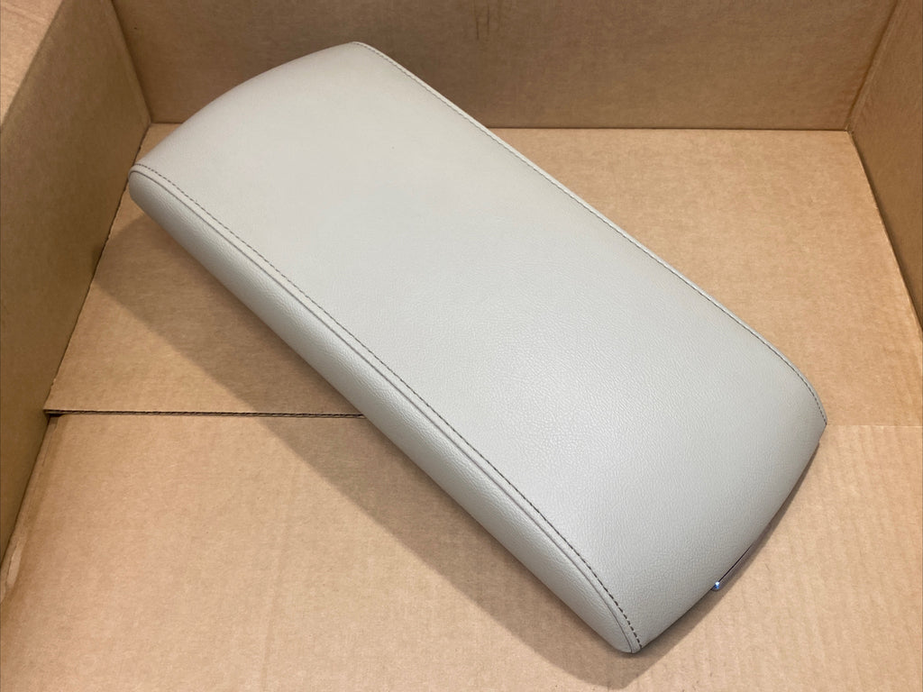 2013 2019 Ford Flex Center Console Arm Rest Armrest Storage Lid Cover OEM Tan2