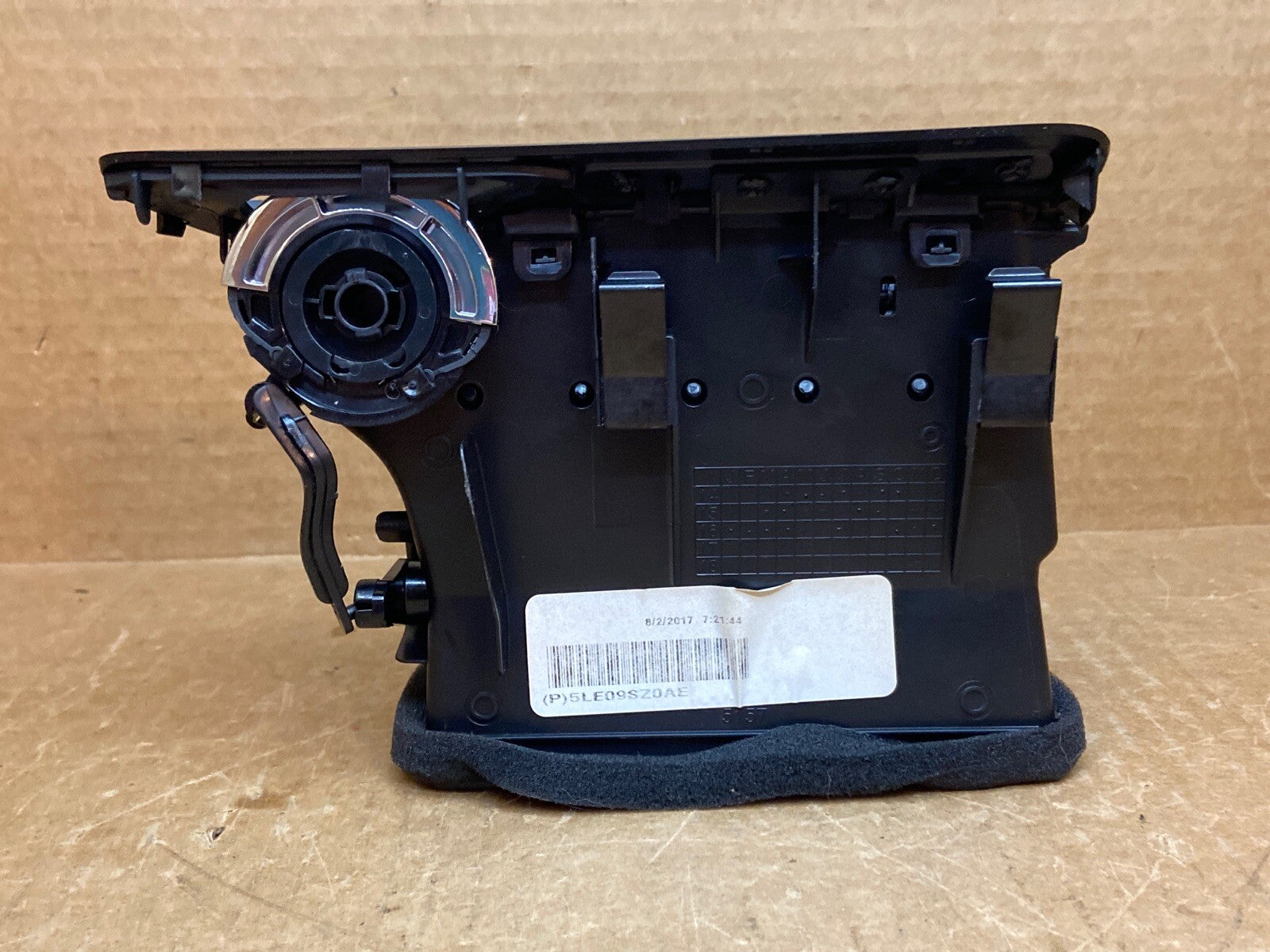 15 20 Dodge Challenger Front Right Side Dashboard A/C Heat Air Vent Outlet OEM9