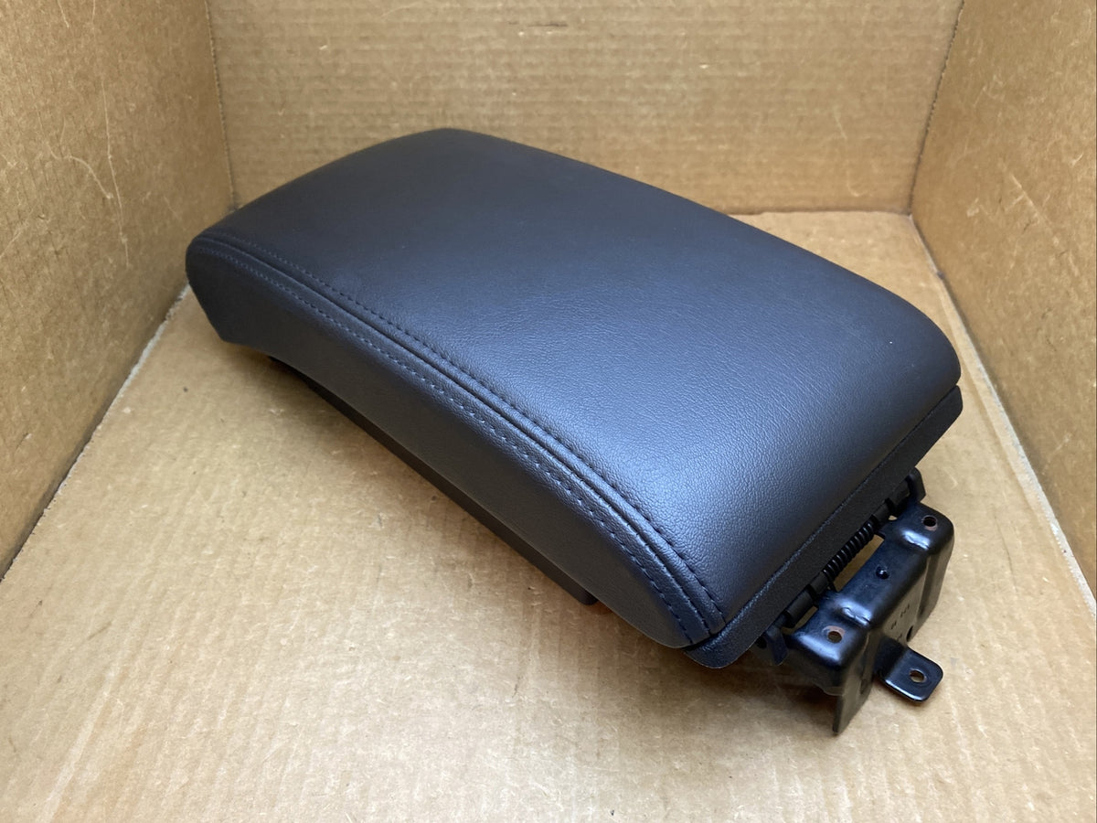 2008 2012 Chevrolet Malibu Center Console Lid Arm Rest Armrest Cover Black OEM3