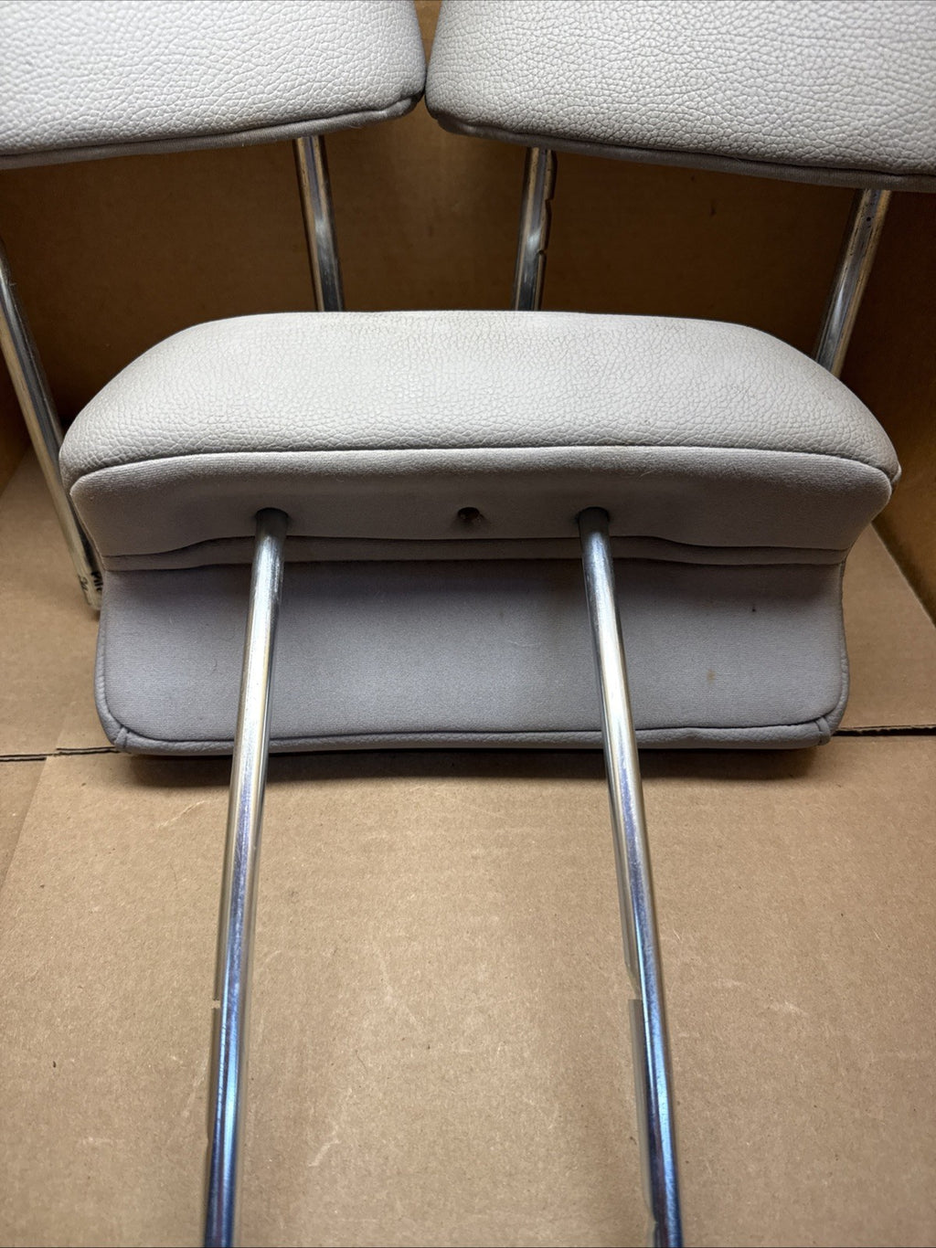 2016 2022 Honda Pilot Rear 2nd Row Gray Leather Headrest Set Pair OEM5