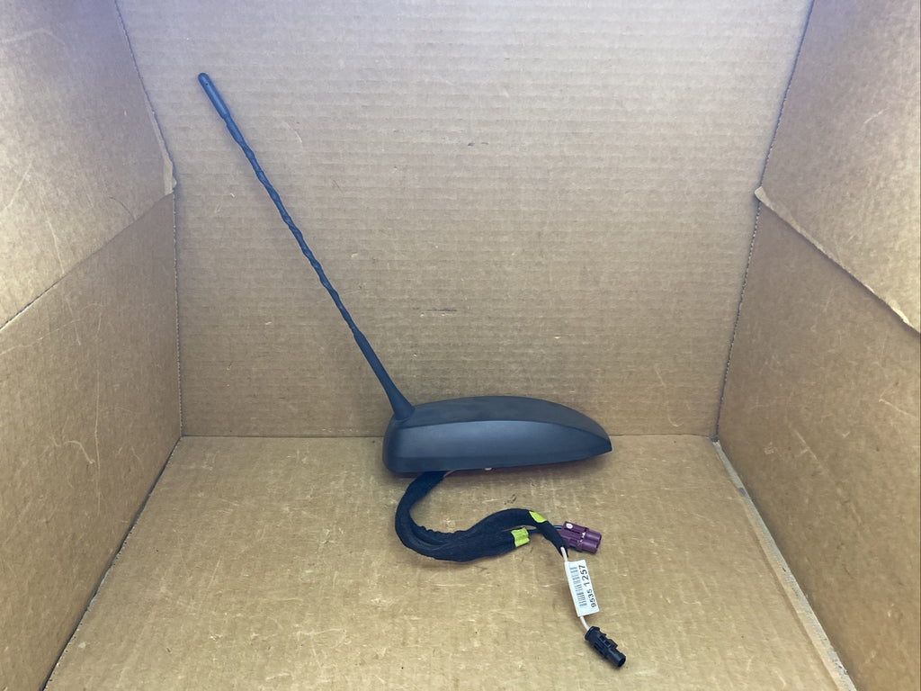 2015 Chevrolet Sonic Roof Antenna Base Mast Wiring GM 95351257 OEM0