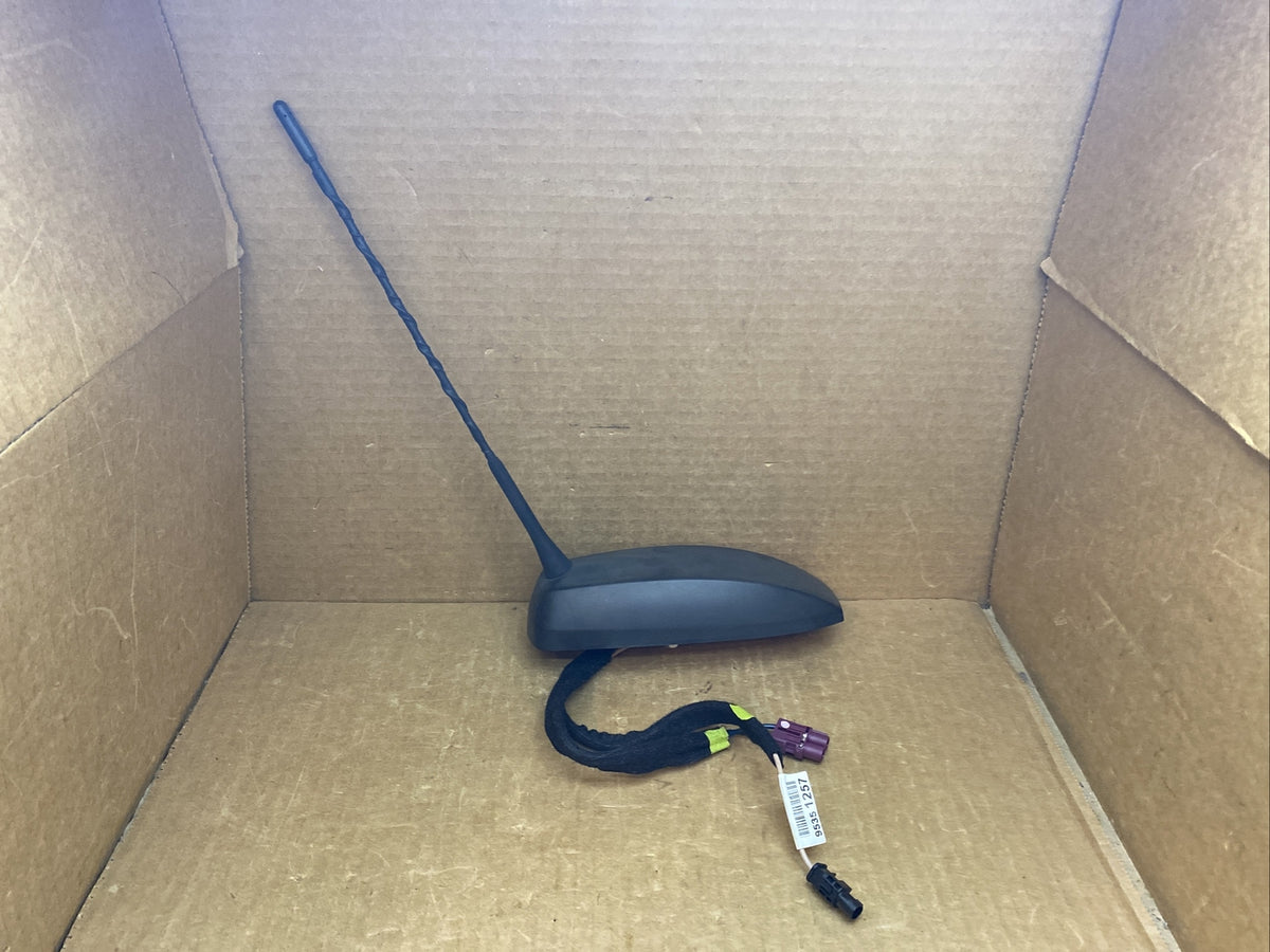 2015 Chevrolet Sonic Roof Antenna Base Mast Wiring GM 95351257 OEM0