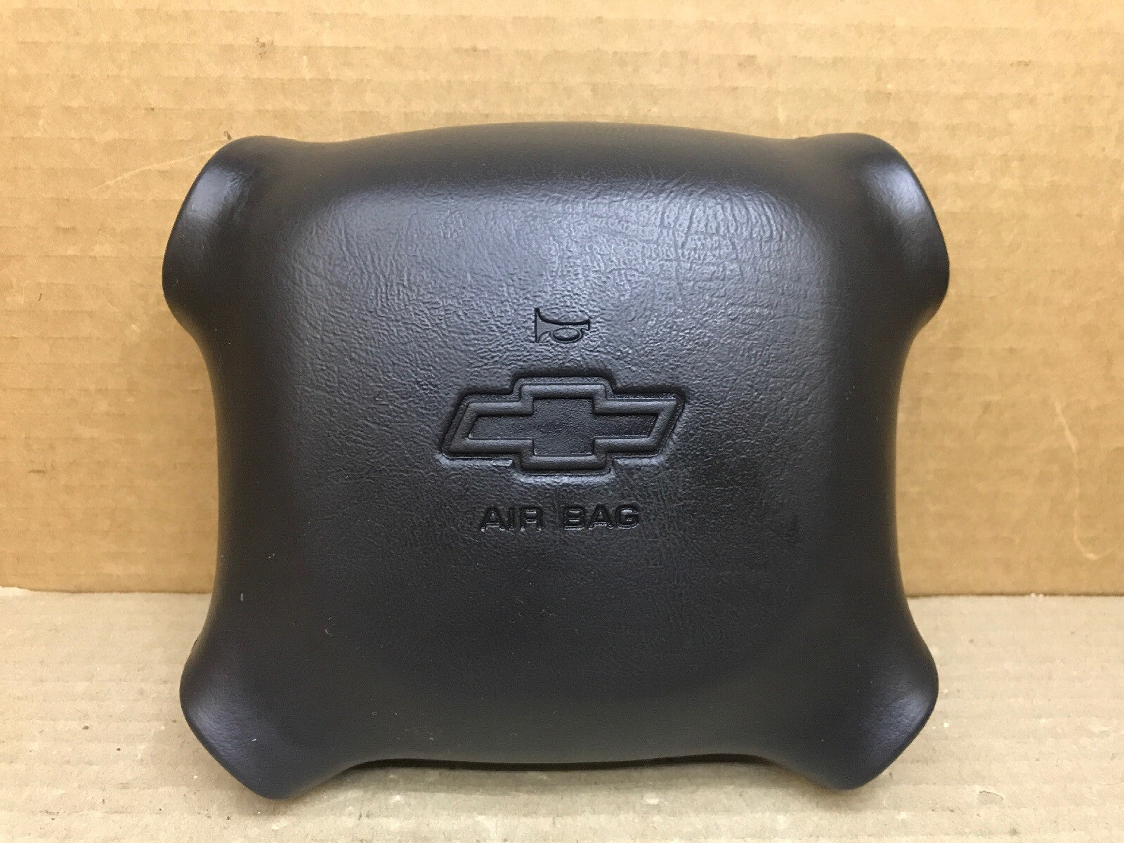 00 02 SUBURBAN SILVERADO TAHOE DRIVER STEERING WHEEL AIRBAG AIR BAG 168684140