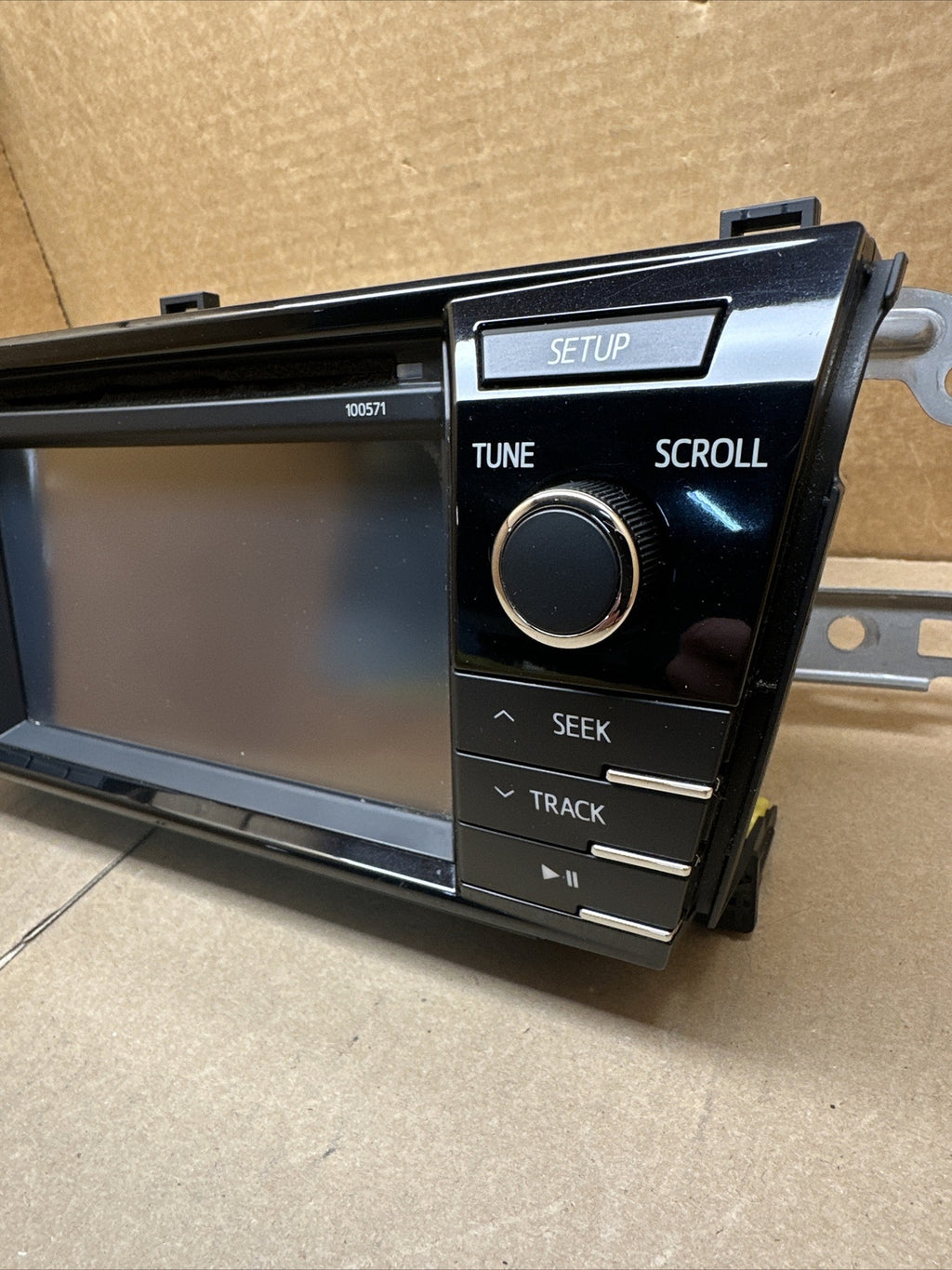 2014 2016 Toyota Corolla Dash Radio Receiver Display Screen OEM 86140 024703