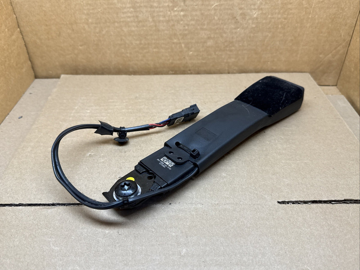 2017 2020 Ford Fusion Front Right Passenger Side Seat Belt Seatbelt Buckle Black3