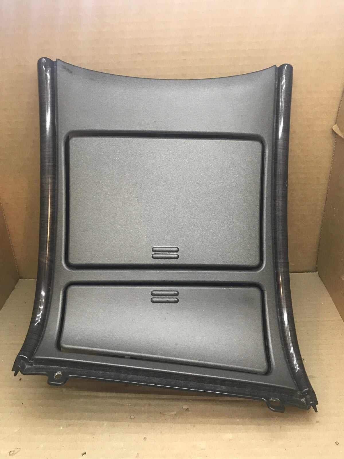01 02 GM Yukon Denali Tahoe Center Console Cup Holder Cupholder Bezel 150580370