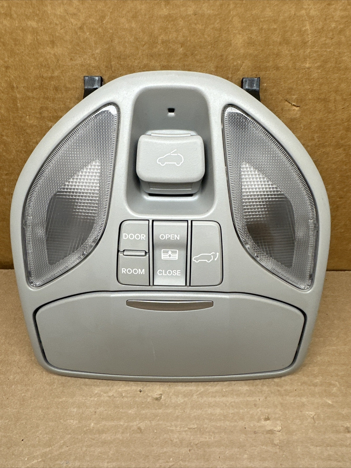 2013 2106 Hyundai Santa Fe Gray Over Head Overhead Console Light Sunroof OEM0